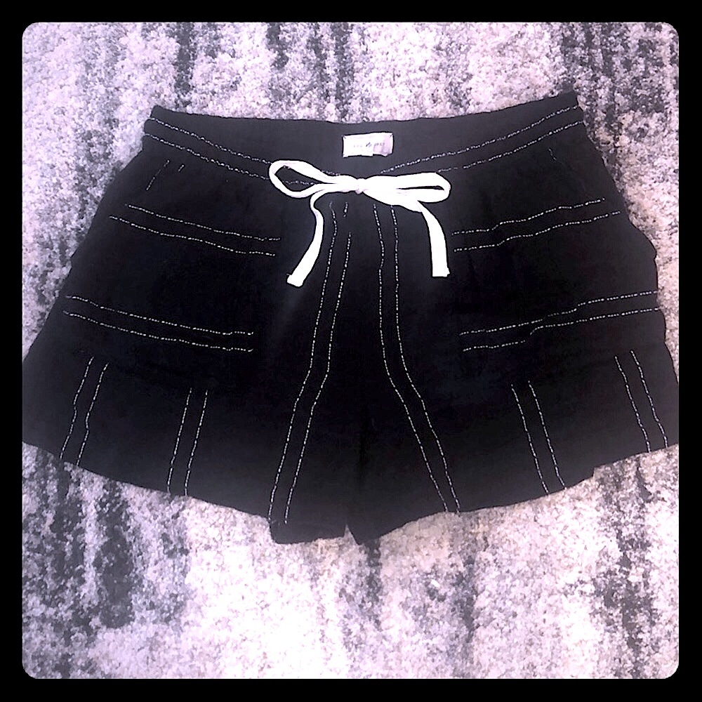 Lou & Grey drawstring shorts, 100% cotton, black & white striped pattern